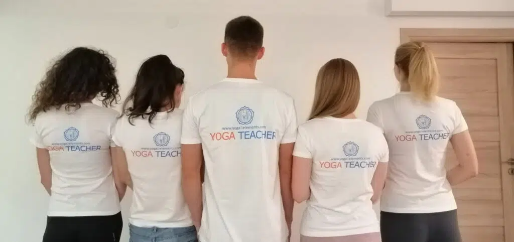 Kurs nauczycielski jogi RYT YOGA TTC 200h – czy warto?